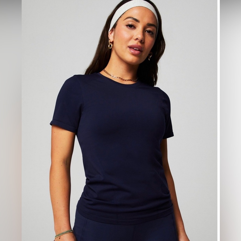 Fabletics Feather Tech+ Short-Sleeve Top- Large